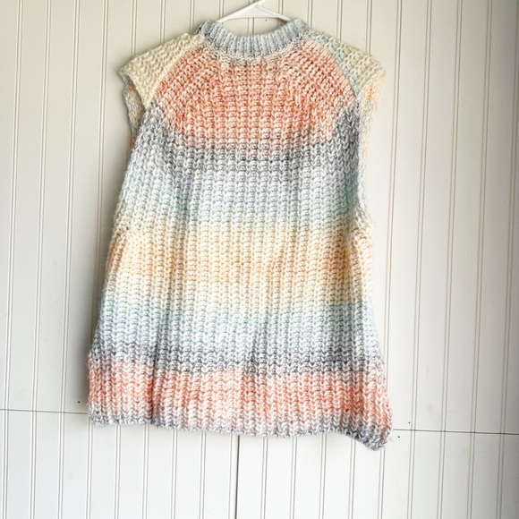 Second Female Size L Elsa Knitted Vest in Brunnera Blue - Picture 6 of 8